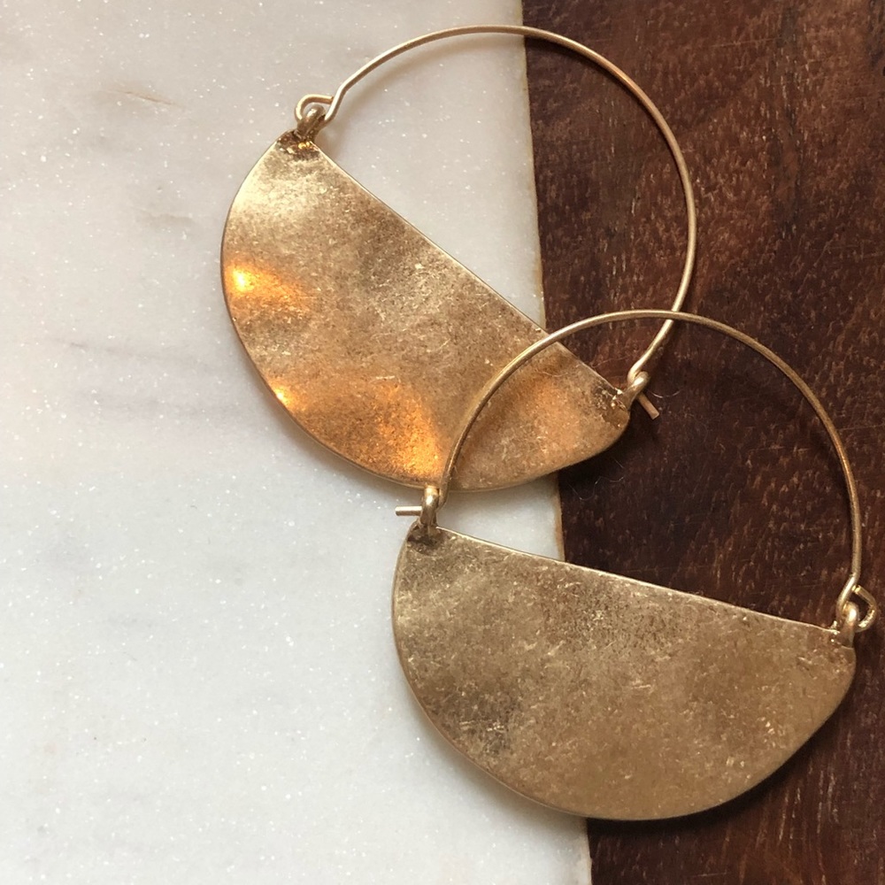 NWOT Semi-Circle Hoops - Picture 2 of 3